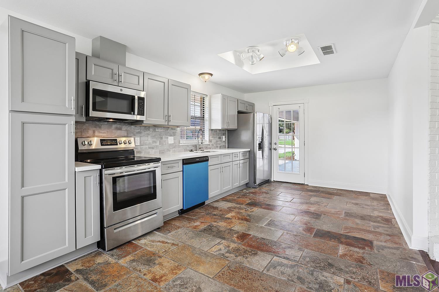 12157 East Banofax Avenue Baton Rouge, LA 70814 - Photo 7 of 13