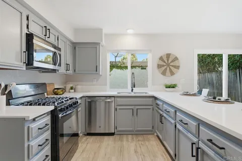 $774,900 | 2705 Via Cardel, Carlsbad, CA 92010