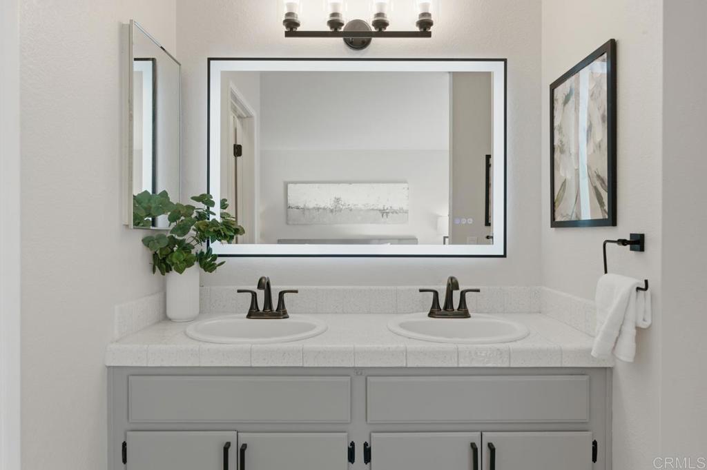 2705 Via Cardel Carlsbad, CA 92010 - Photo 41 of 57