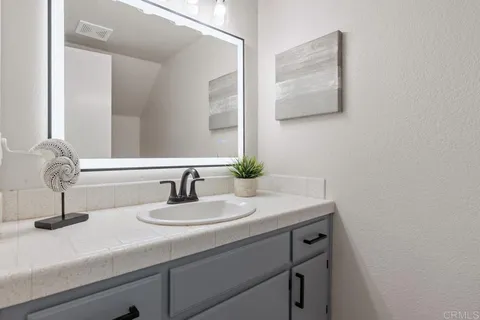 $774,900 | 2705 Via Cardel, Carlsbad, CA 92010