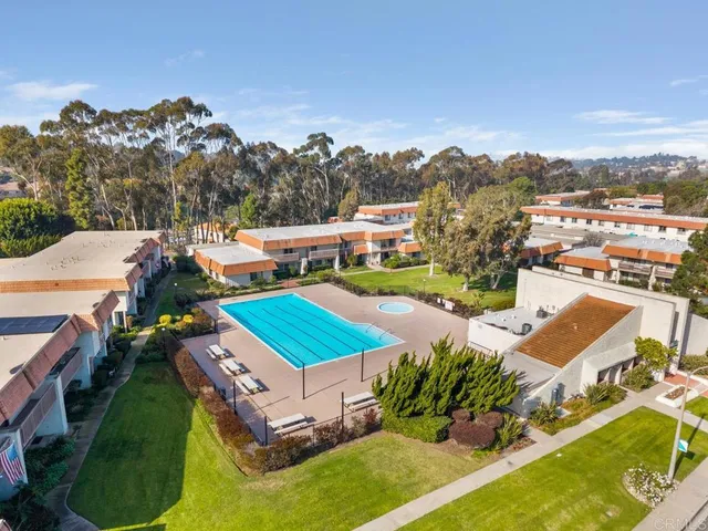 $774,900 | 2705 Via Cardel, Carlsbad, CA 92010