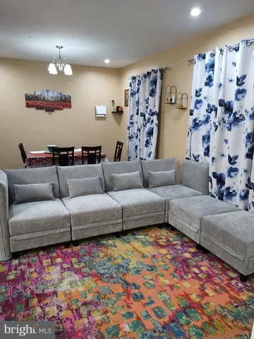 $2,600 | 2564 Logan Wood Drive, Herndon, VA 20171