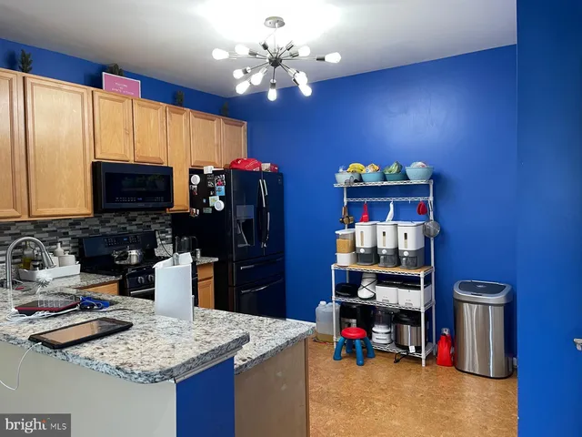 $2,600 | 2564 Logan Wood Drive, Herndon, VA 20171