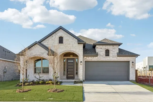 $399,997 | 1372 Chisos Way, Forney, TX 75126
