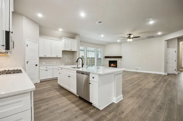 $405,472 | 1372 Chisos Way, Forney, TX 75126