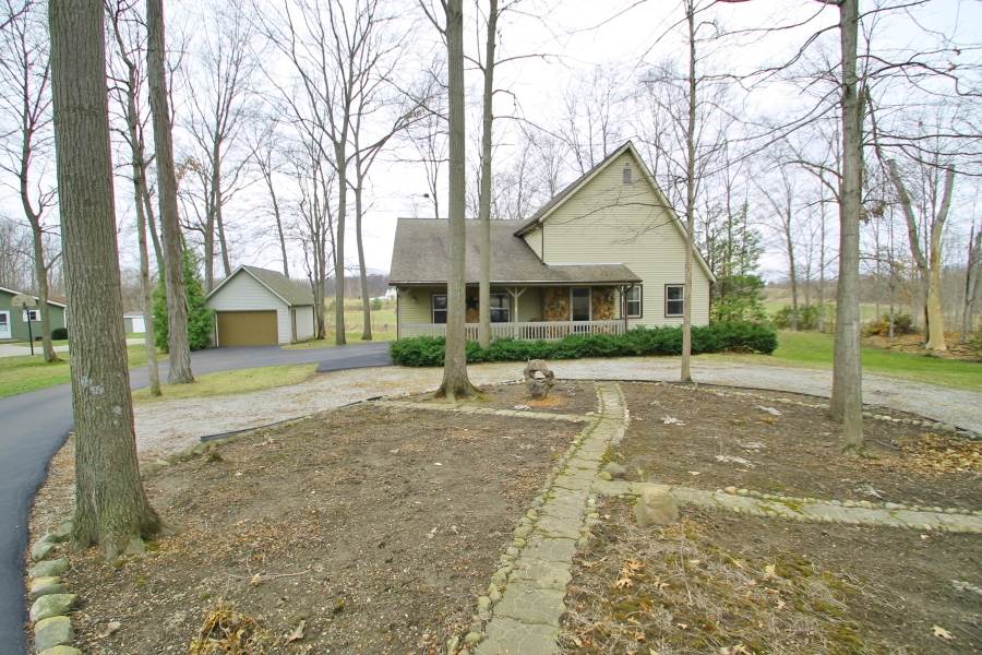 18925 Hand Road Huntertown, IN 46748 - Photo 1 of 30