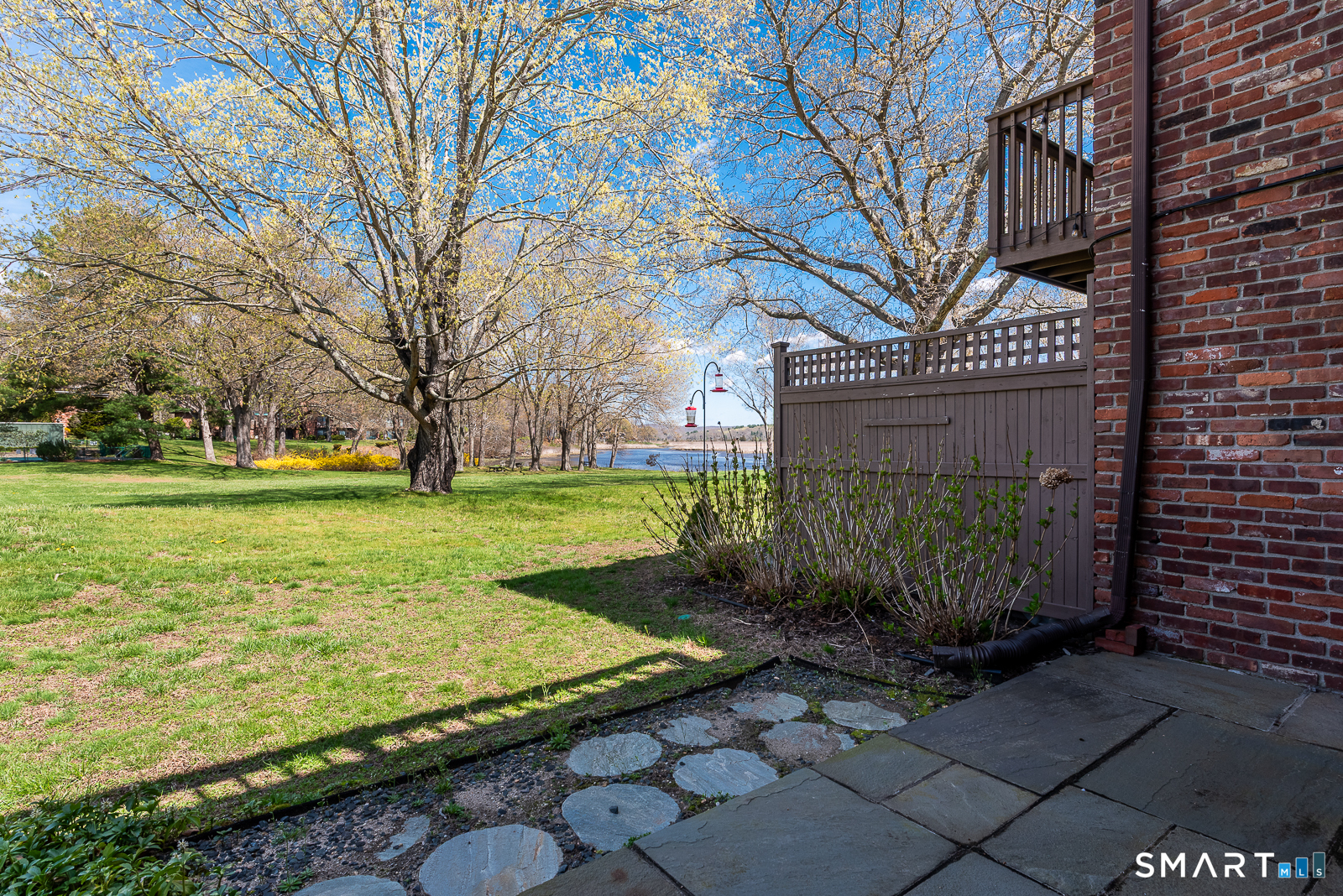 85 River Road, Unit G2 Essex, CT 06426 - Photo 13 of 31