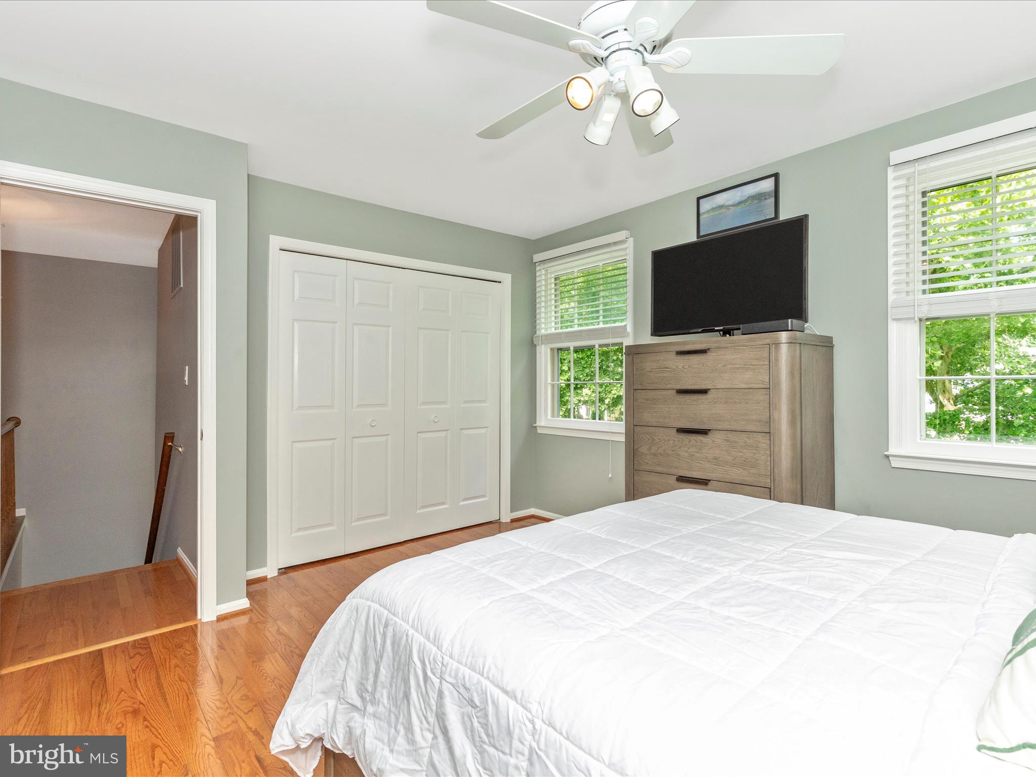20514 Beaver Ridge Road Montgomery Village, MD 20886 - Photo 29 of 46 Bedroom 3