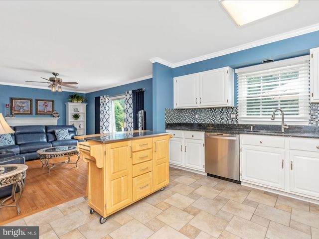 $710,000 | 20514 Beaver Ridge Road, Montgomery Village, MD 20886