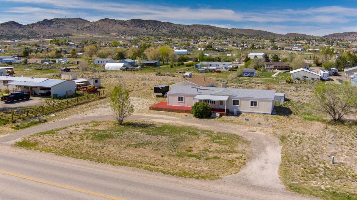 948 Spring Valley Parkway Spring Creek, NV 89815 - Photo 3 of 25 Gallery Image 3