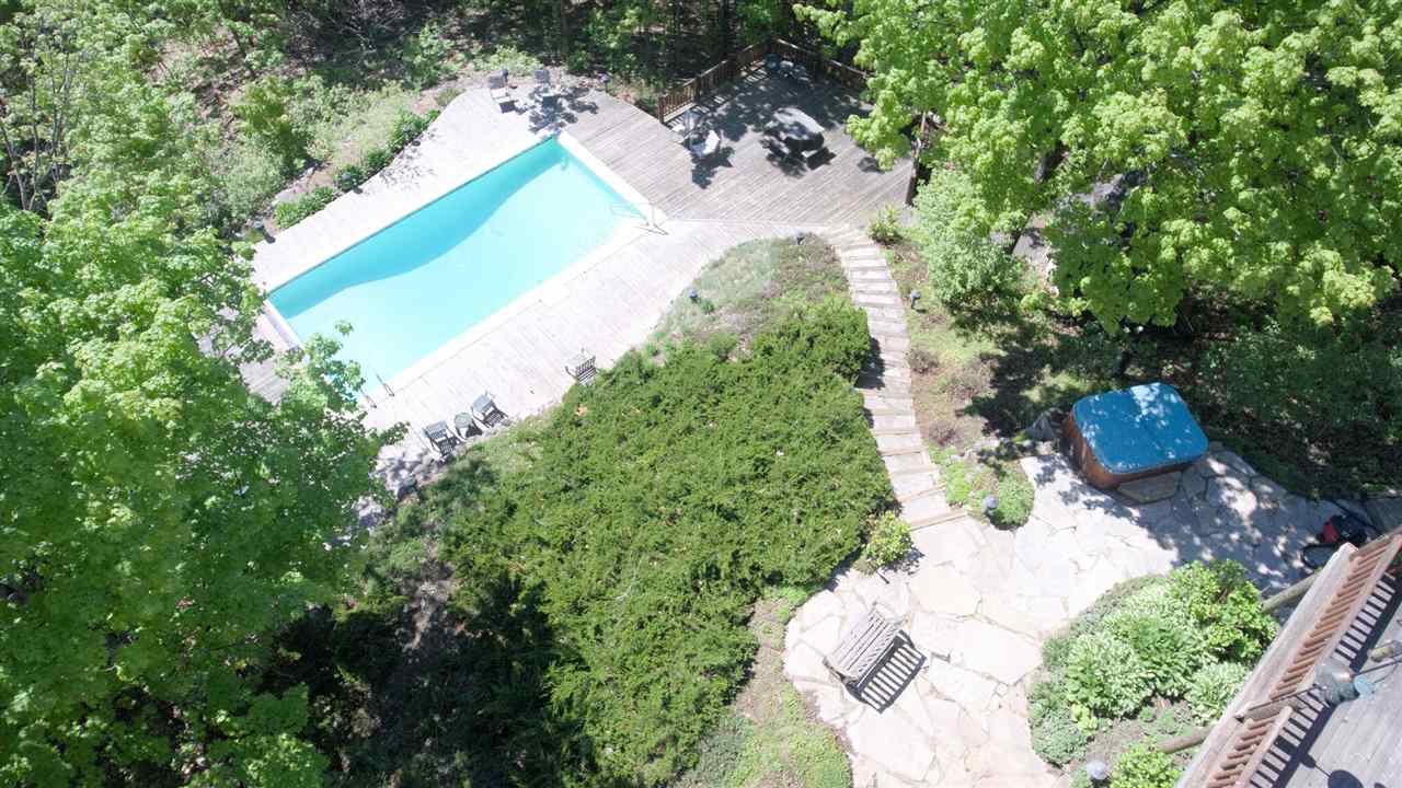 9976 East Grandview Road Traverse City, MI 49684 - Photo 43 of 60 1837755-42.JPG