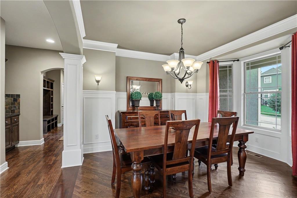 9641 Inspiration Street Lenexa, KS 66227 - Photo 5 of 59