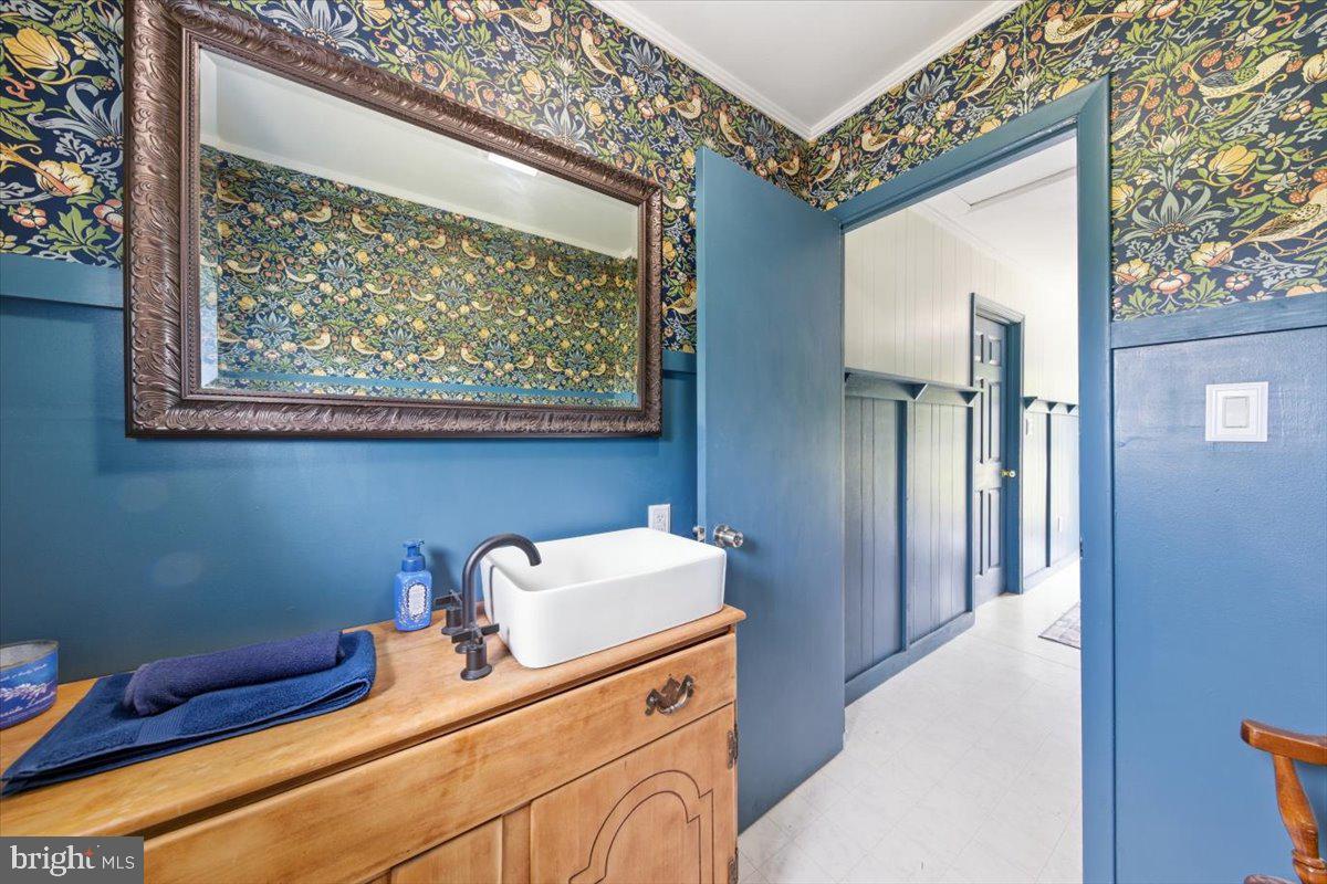 3720 Payne Road Preston, MD 21655 - Photo 3 of 42 02-Powder Room