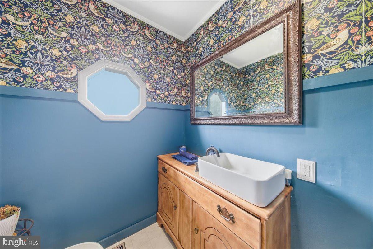 3720 Payne Road Preston, MD 21655 - Photo 4 of 42 03-Powder Room