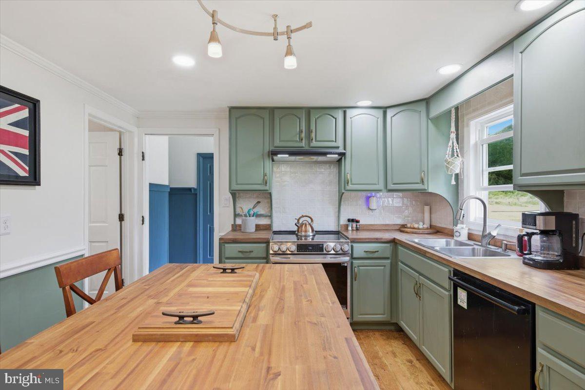 3720 Payne Road Preston, MD 21655 - Photo 8 of 42 07-Kitchen