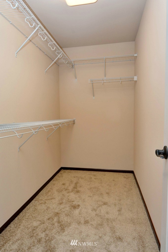 1023 Kentish Road Lynnwood, WA 98036 - Photo 15 of 25