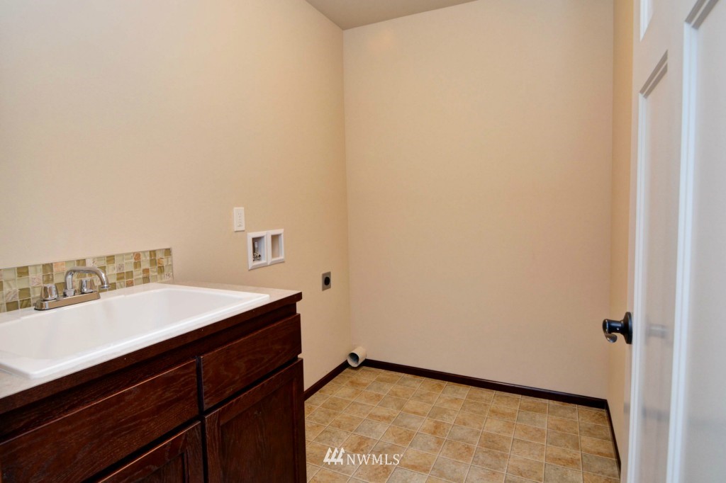 1023 Kentish Road Lynnwood, WA 98036 - Photo 25 of 25