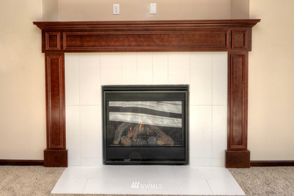 1023 Kentish Road Lynnwood, WA 98036 - Photo 5 of 25