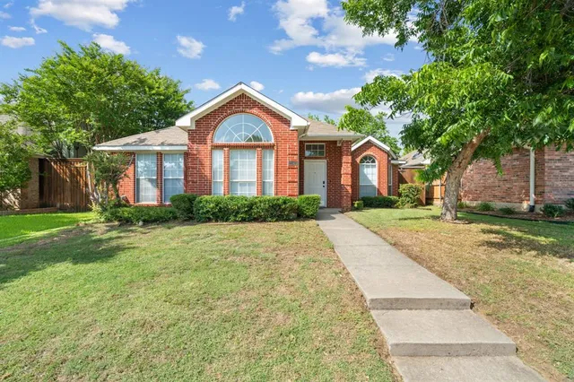 $425,000 | 2145 Chapman Drive, Carrollton, TX 75010
