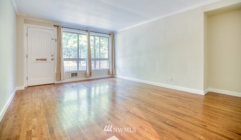 1021 North 50th Street Seattle, WA 98103 - Photo 11 of 24 Gallery Image 11