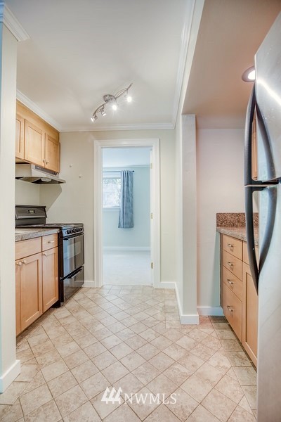 1021 North 50th Street Seattle, WA 98103 - Photo 15 of 24 Gallery Image 15
