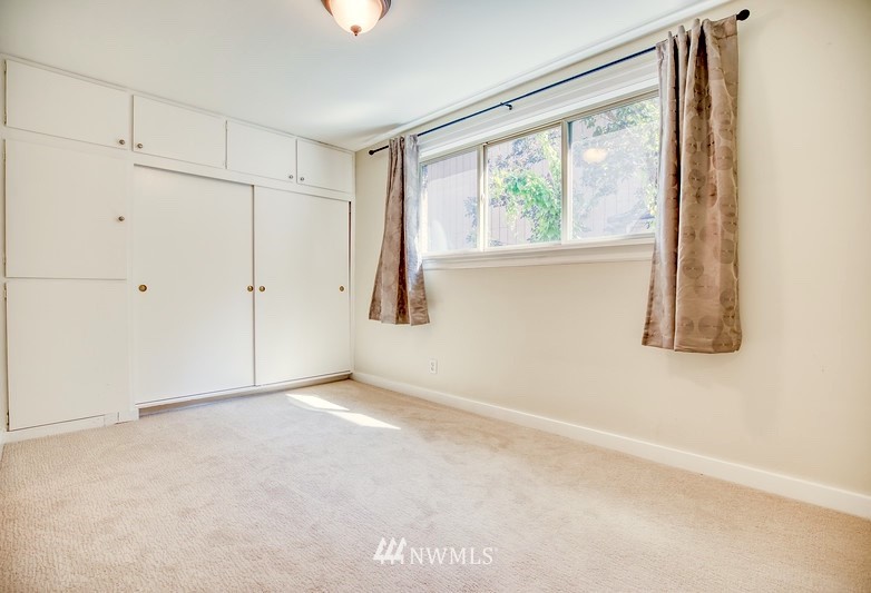 1021 North 50th Street Seattle, WA 98103 - Photo 17 of 24 Gallery Image 17