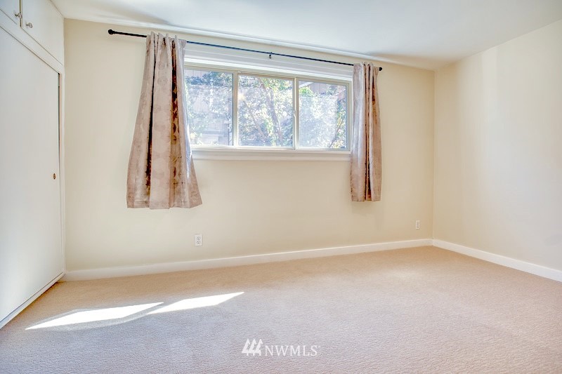 1021 North 50th Street Seattle, WA 98103 - Photo 18 of 24 Gallery Image 18