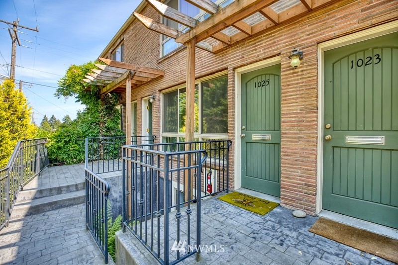 1021 North 50th Street Seattle, WA 98103 - Photo 22 of 24 Gallery Image 22