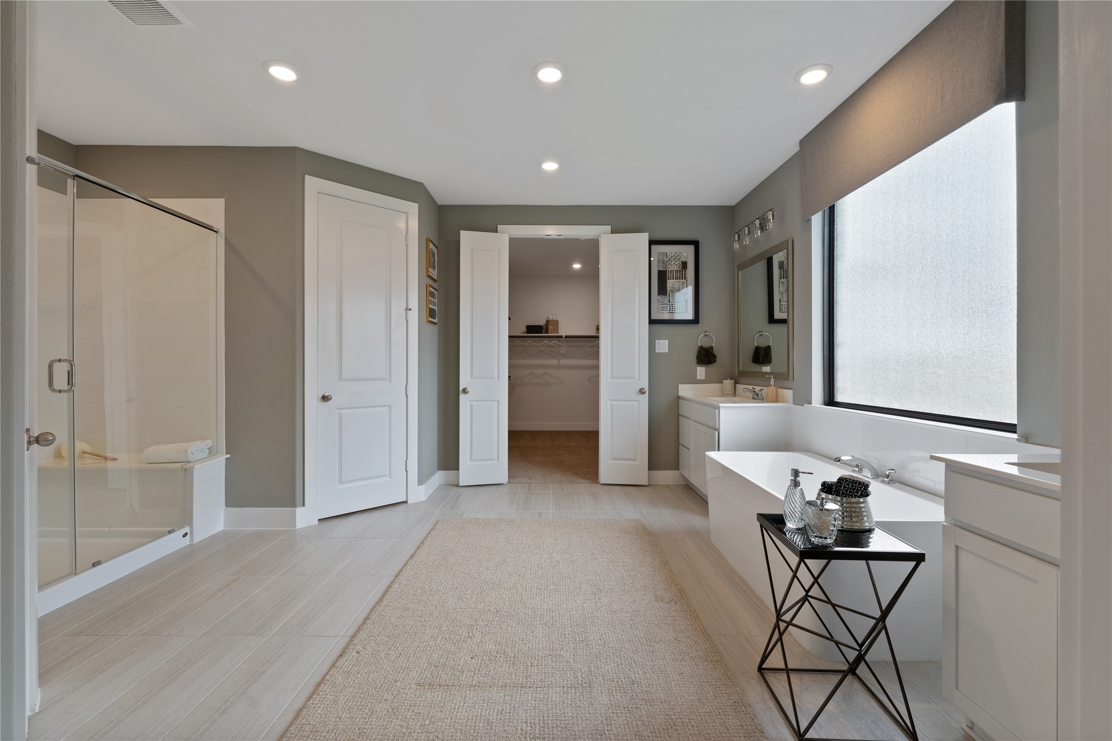 813 Green Ash Way Hempstead, TX 77445 - Photo 20 of 41 a view of a livingroom with furniture and windows