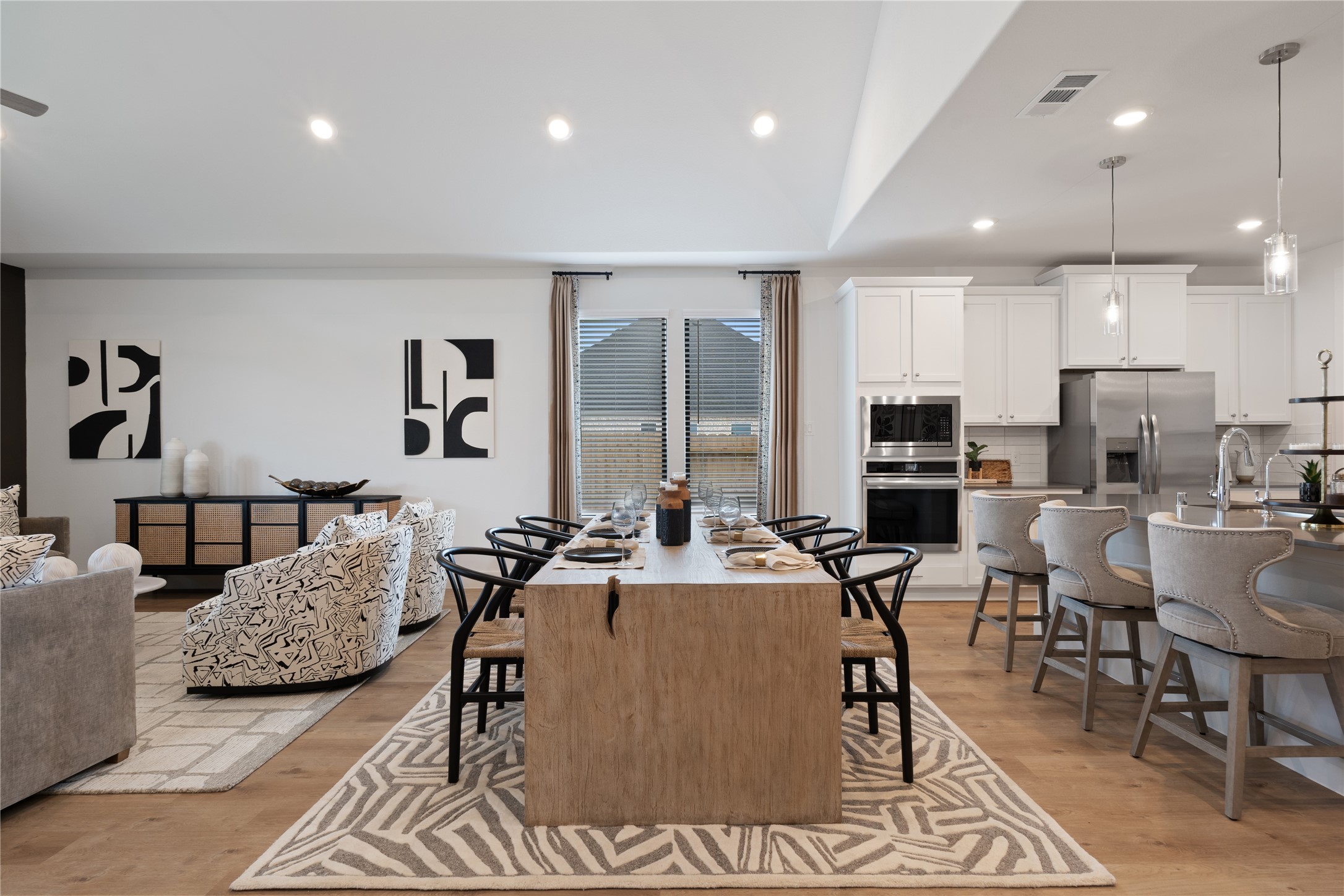 813 Green Ash Way Hempstead, TX 77445 - Photo 6 of 41 a living room with lots of furniture and kitchen view