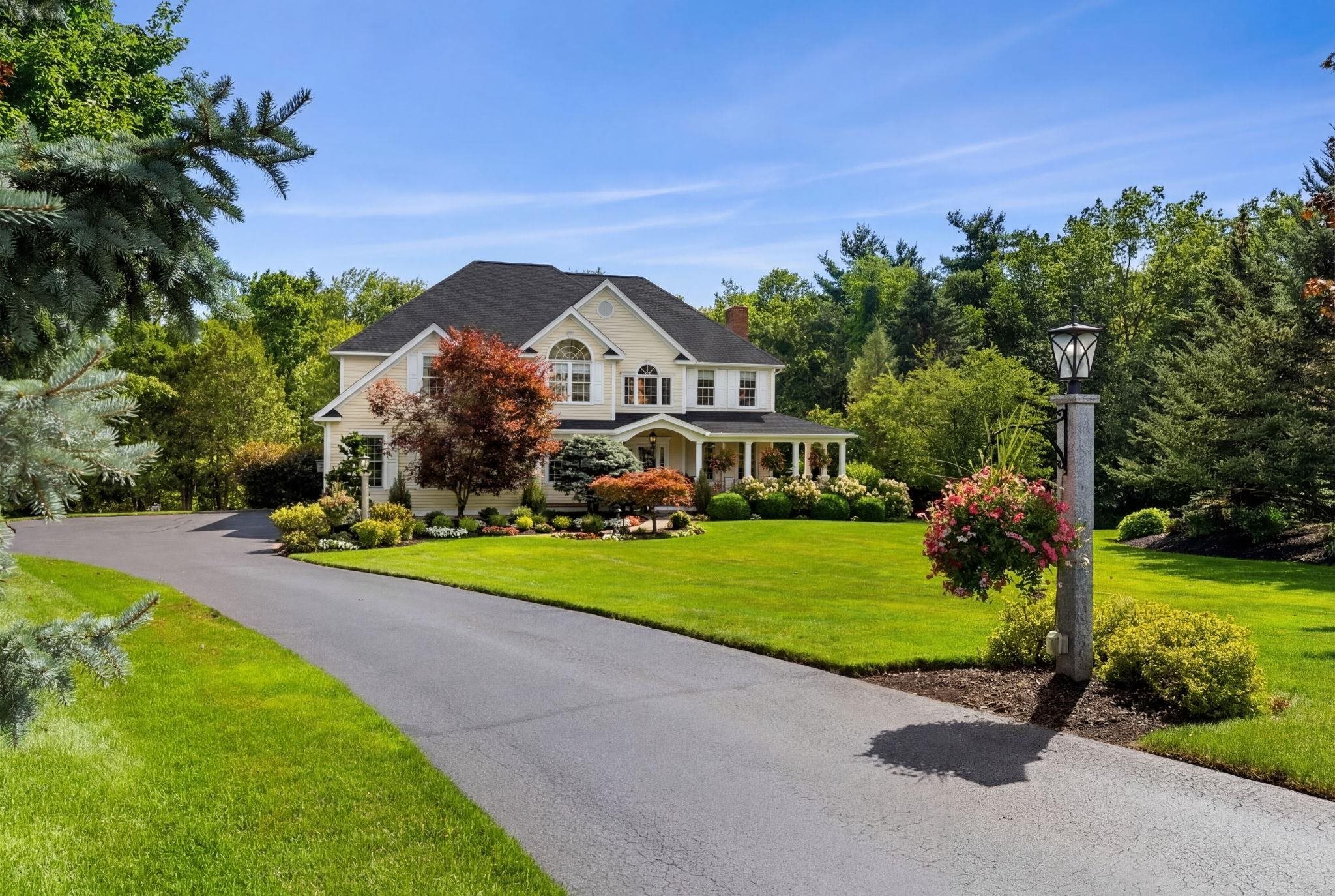 27 McAfee Farm Road Bedford, NH 03110 - Photo 2 of 53