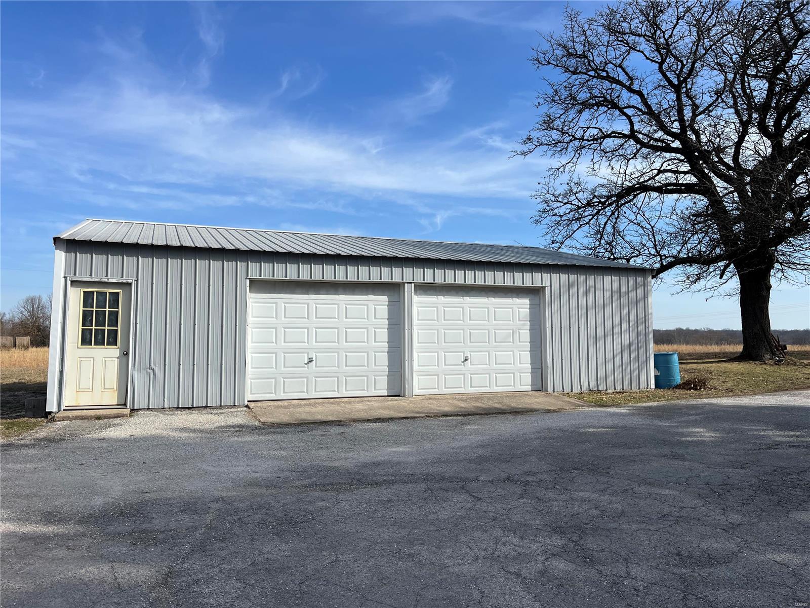 7 West Loop Road Winfield, MO 63389 - Photo 3 of 26