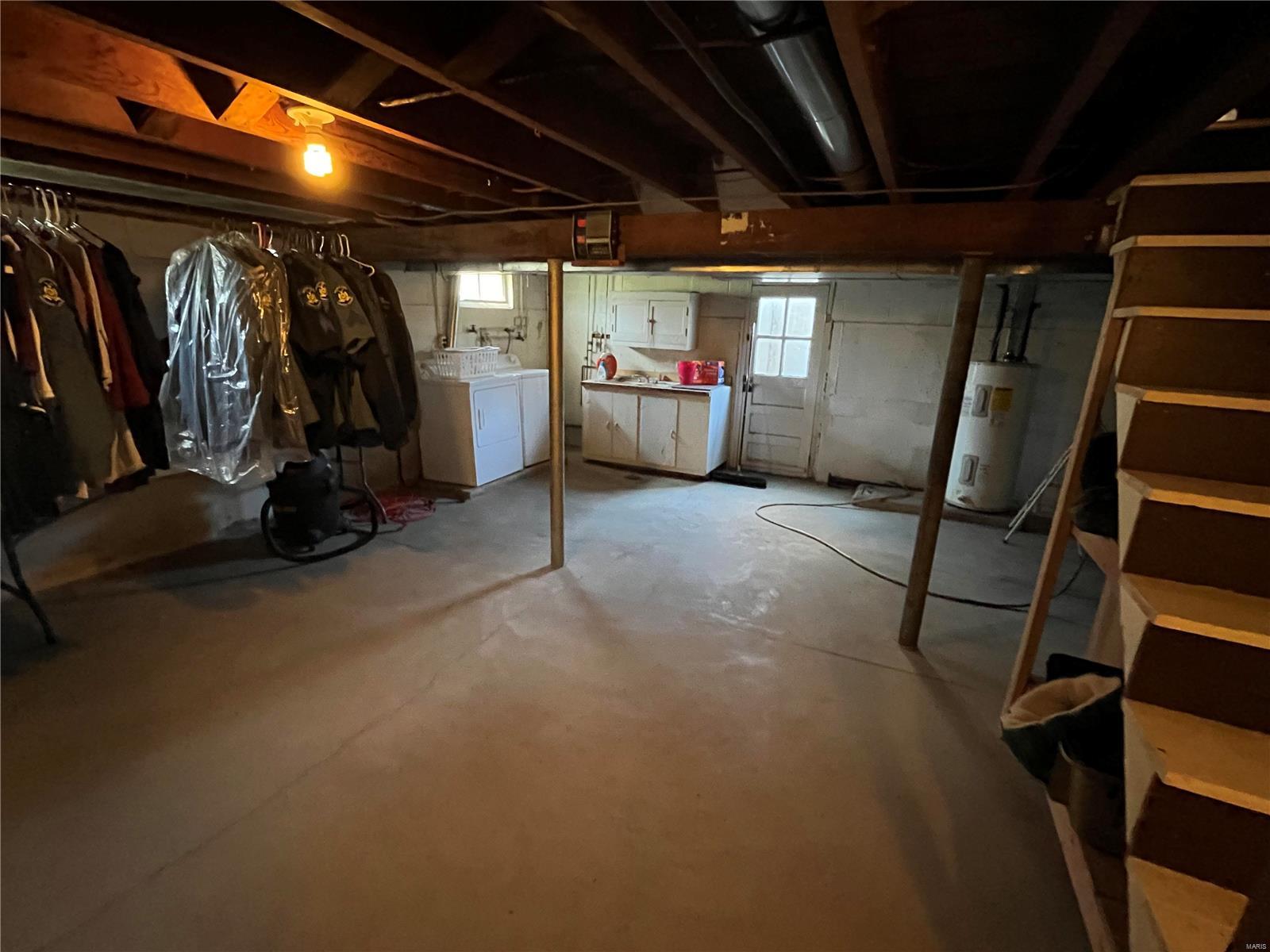 7 West Loop Road Winfield, MO 63389 - Photo 9 of 26