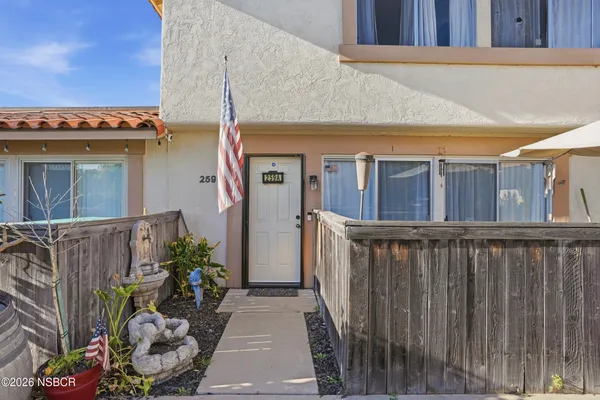 $425,000 | 259 Burton Mesa Boulevard, Unit A, Lompoc, CA 93436
