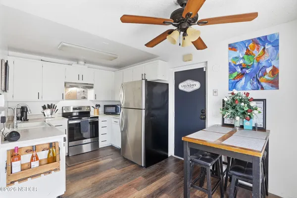 $425,000 | 259 Burton Mesa Boulevard, Unit A, Lompoc, CA 93436