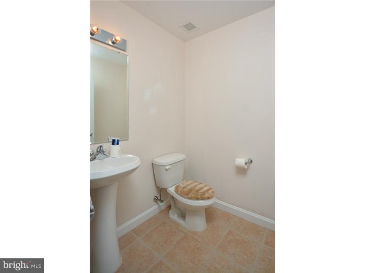 901 North Penn Street, Unit R2303 Philadelphia, PA 19123 - Photo 11 of 15