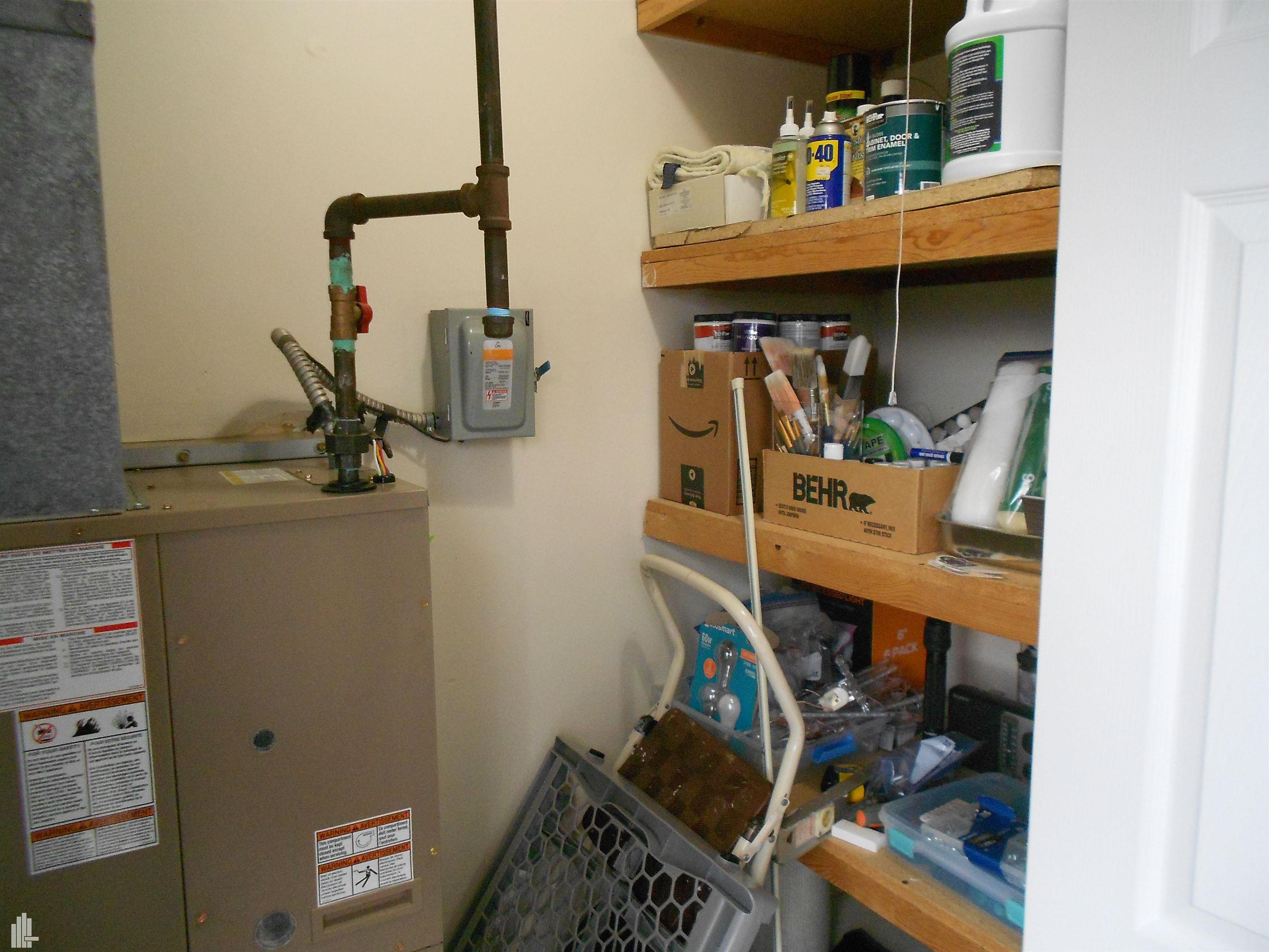 490 Baldwin Avenue Rochester, MI 48307 - Photo 20 of 27 inside furnace room