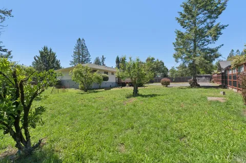 $789,000 | 6830 Giusti Road, Forestville, CA 95436