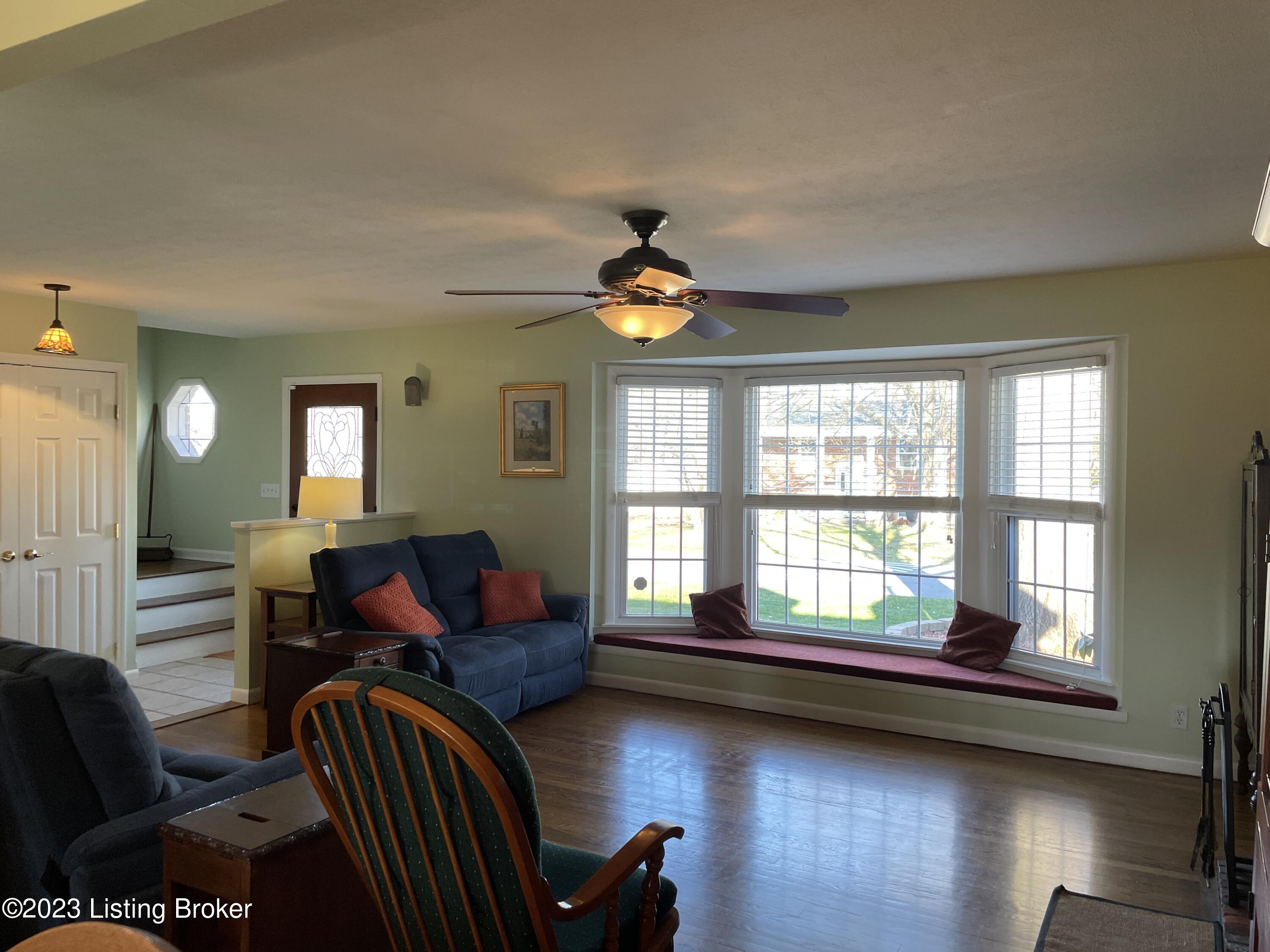 6508 Ridge Cliff Road Louisville, KY 40228 - Photo 27 of 76 IMG_5121