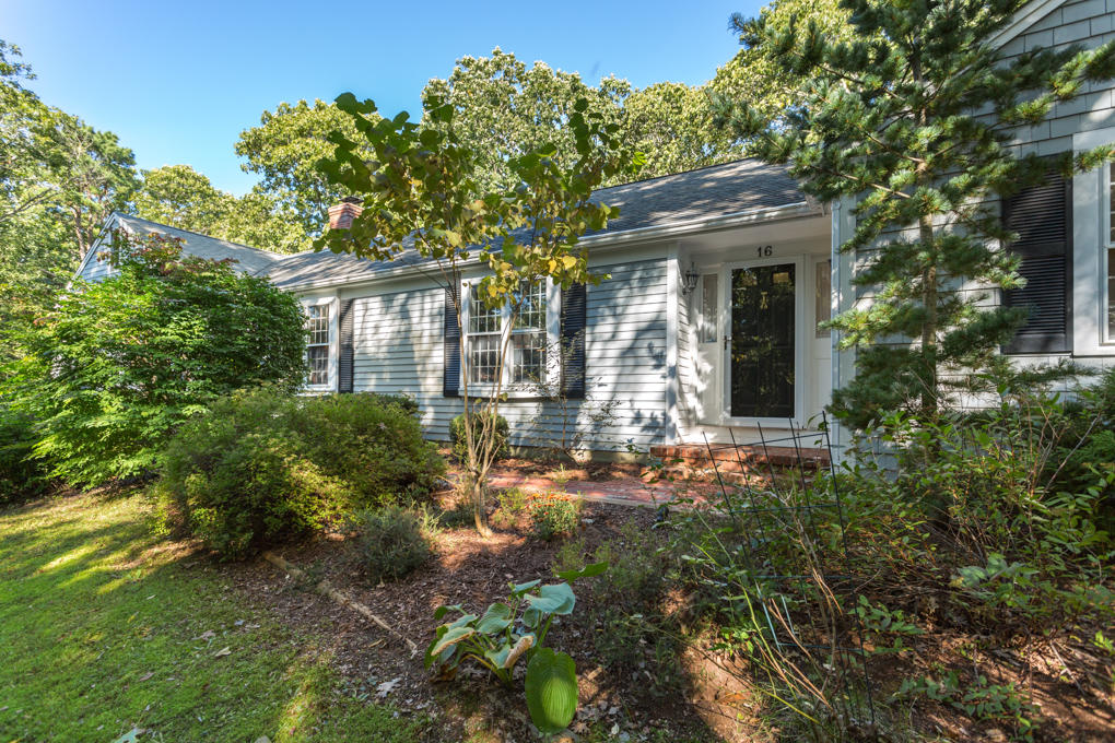 16 Torrey Road East Sandwich, MA 02537 - Photo 5 of 35 6_Front-3503