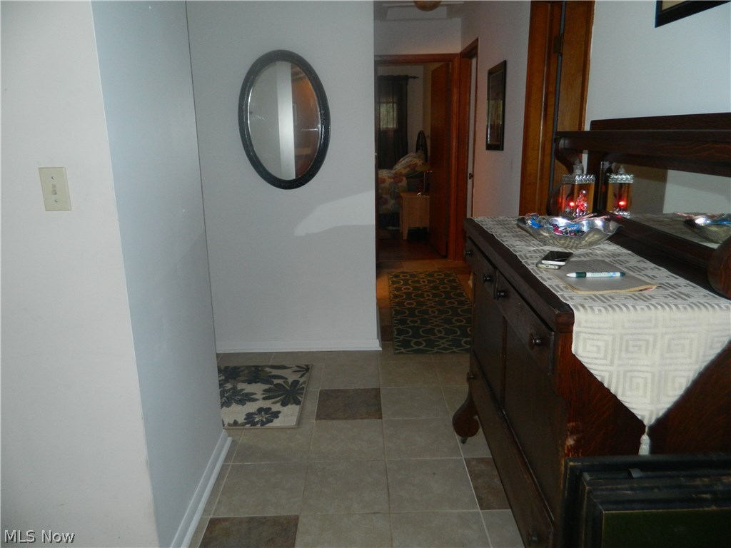 920 Bell Road Chagrin Falls, OH 44022 - Photo 22 of 34