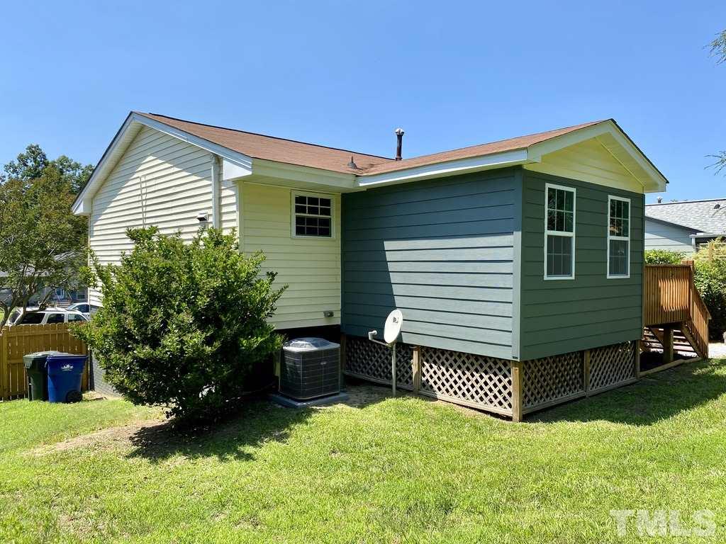 1504 North King Charles Road Raleigh, NC 27610 - Photo 15 of 28