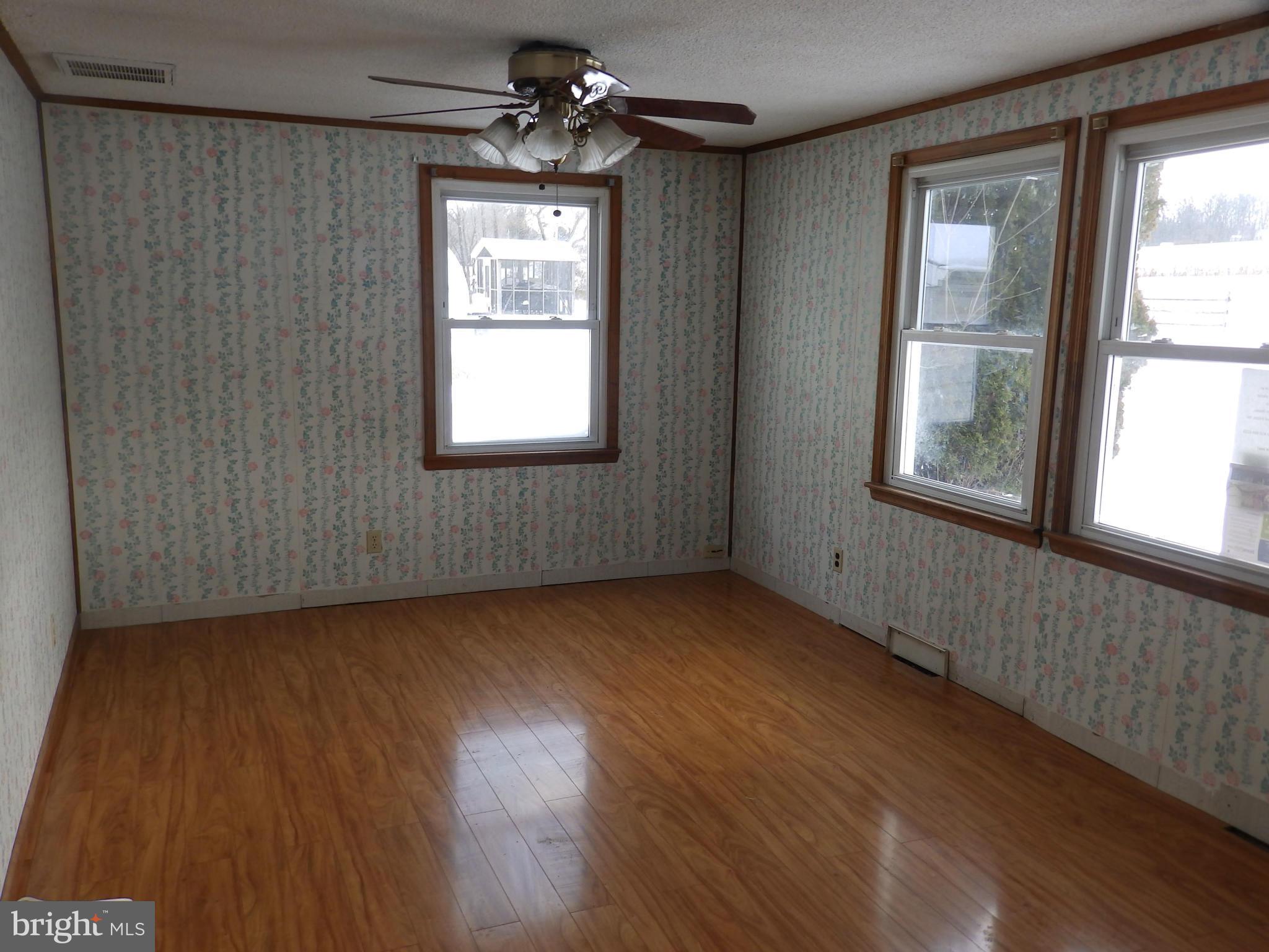 4396 Middleburg Road Union Bridge, MD 21791 - Photo 3 of 17 Living Room