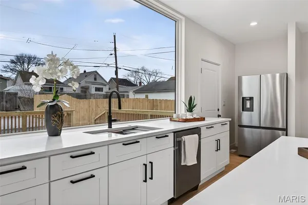 $489,000 | 4140 Burgen Avenue, St. Louis, MO 63116