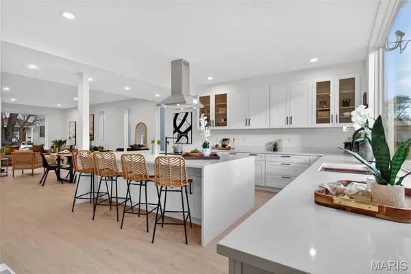 $489,000 | 4140 Burgen Avenue, St. Louis, MO 63116