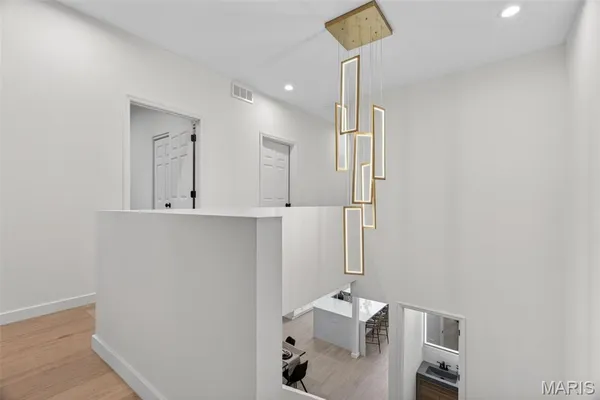 $489,000 | 4140 Burgen Avenue, St. Louis, MO 63116