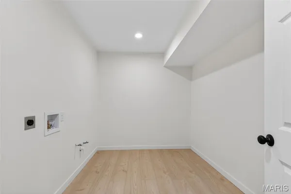 $489,000 | 4140 Burgen Avenue, St. Louis, MO 63116