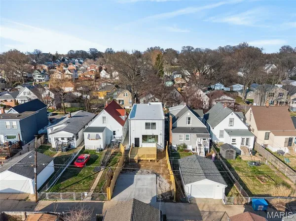 $489,000 | 4140 Burgen Avenue, St. Louis, MO 63116
