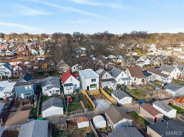 $489,000 | 4140 Burgen Avenue, St. Louis, MO 63116