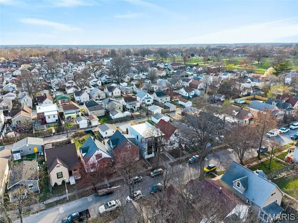 $489,000 | 4140 Burgen Avenue, St. Louis, MO 63116
